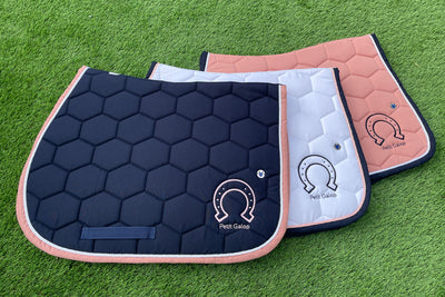tapis de selle personnalisable